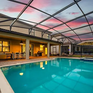 Holiday home Heated Pool + Free Waterpark + Lazy River + Grill, Davenport